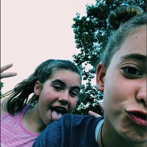 Meet your Posher, Addi